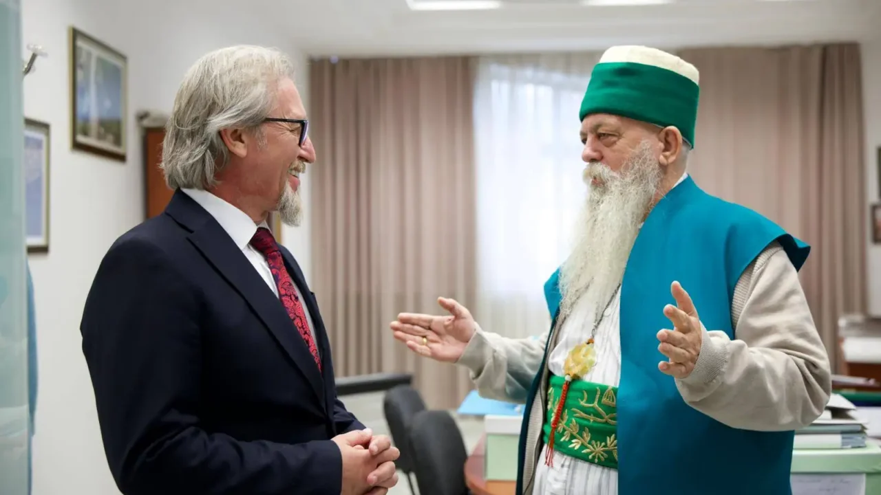 Ministri Fatmir Limani viziton Kryegjyshatën Botërore Bektashiane në Tiranë dhe falënderon për mikpritjen